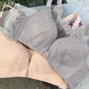 Elegant Lace Women's Intimates Set - Gray and Cream